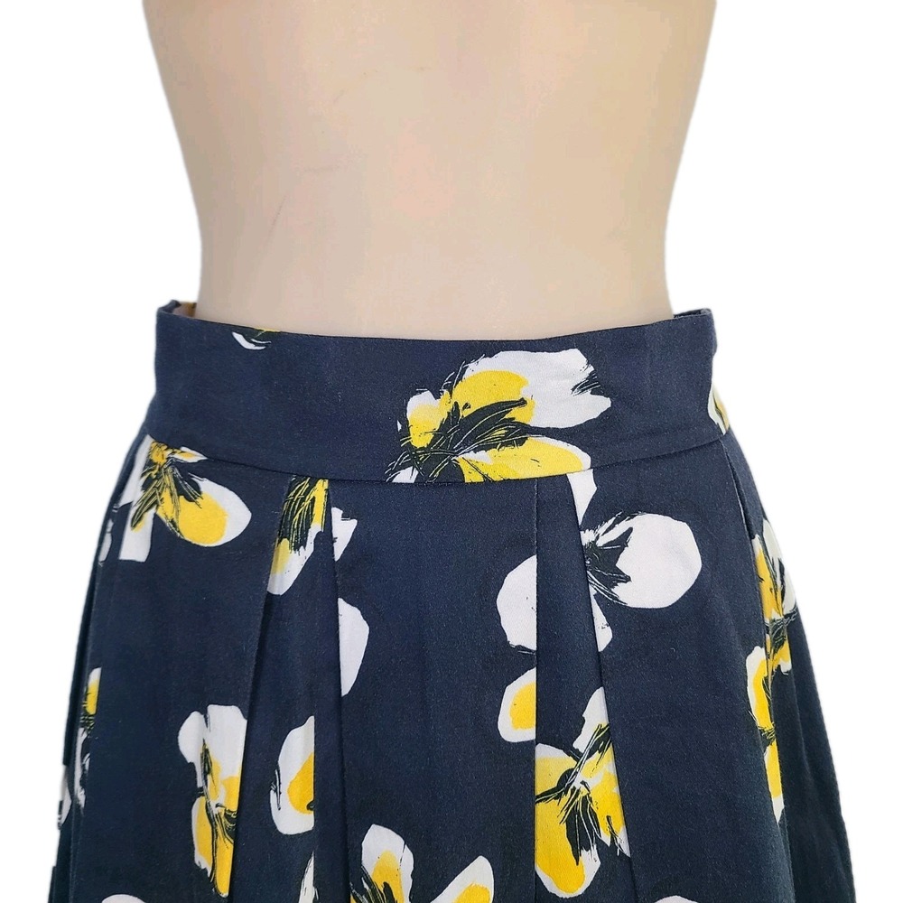 Anne Fontaine A-Line Pleated Skirt‎ Cotton  Floral Navy Yellow 36 EU 0-2 US Work - Picture 3 of 10